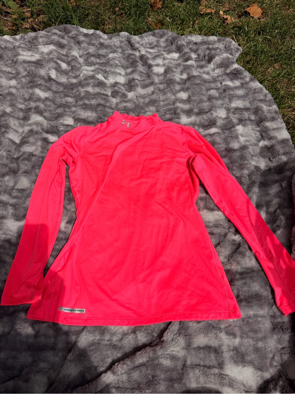 Under Armour Hot Pink Long Sleeve Compression Tee size LG